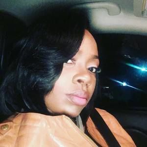 Meet your Posher, Alexis